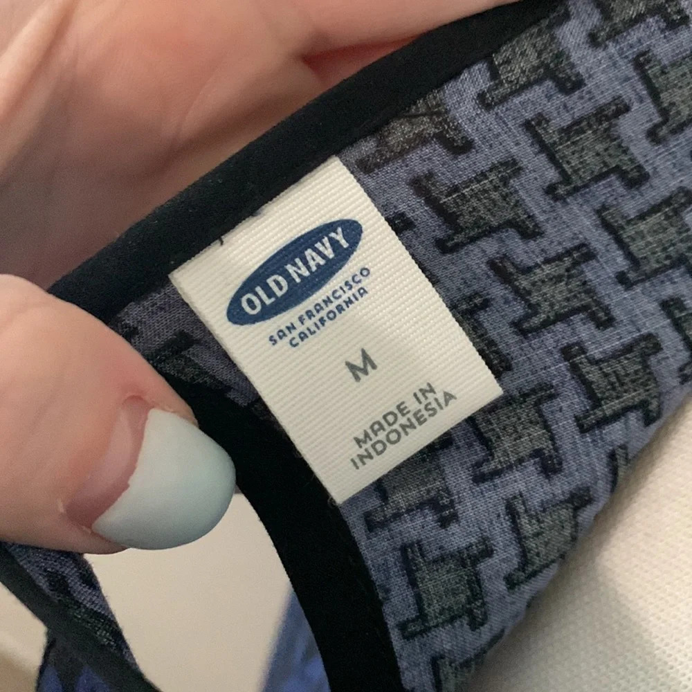 OLD NAVY nwot black and blue short sleeved patterned tee/blouse - Picture 9 of 10